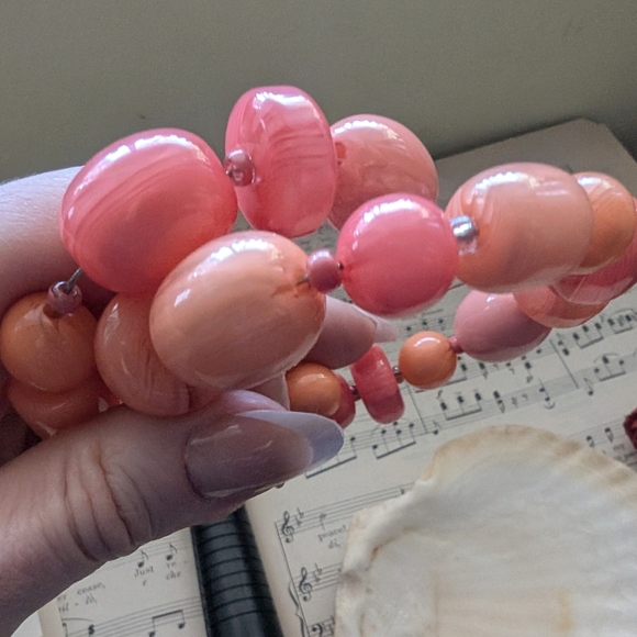 Pink and Peach Beaded Bracelet - Picture 7 of 8
